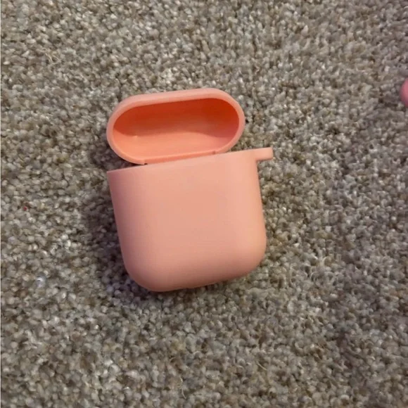 Apple Earbuds with Light Green Case - Picture 4 of 4